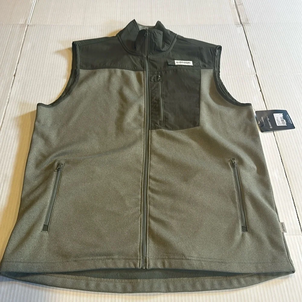 NWT Magellan Outdoors moisture wicking classic fish green vest 3 zipper pockets